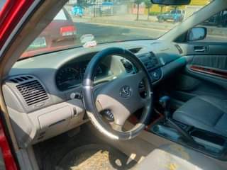 A picture of 2004 Toyota Camry