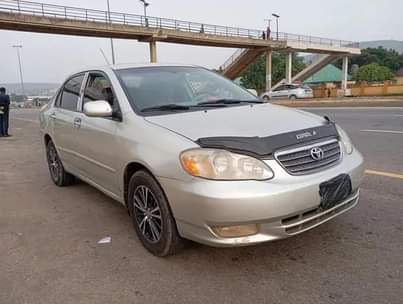 A picture of Toyota Corolla 2004 07038798656