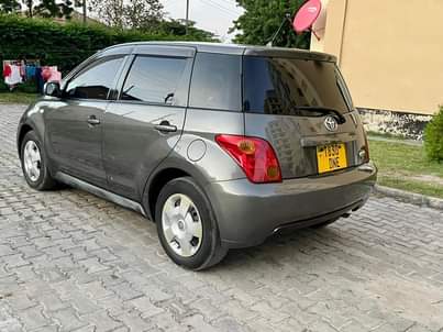 A picture of Toyota ist