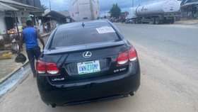 A picture of Lexus Gs350 black automatic transmission