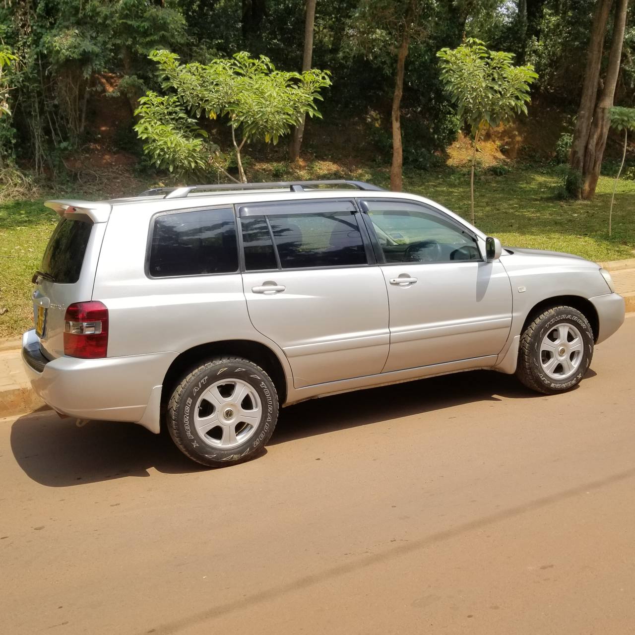 A picture of Toyota kluger