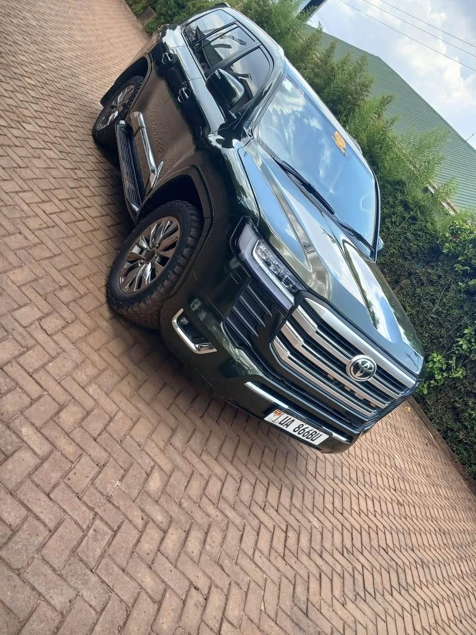 A picture of Land Cruiser