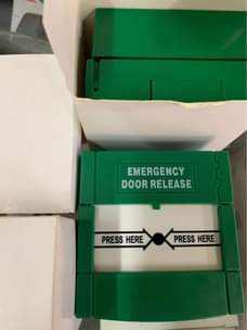 A picture of Resettable emergency doo switch