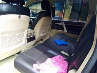 A picture of Landcruiser v8 petro 180m 2018 model