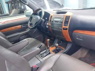 A picture of LEXUS GX470