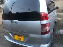 A picture of TOYOTA NOAH BOX BODY
