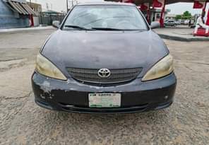 A picture of 2004 Toyota Camry 4plugs