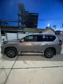 A picture of Toyota lc prado tx l
