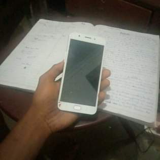 A picture of Oppo F1s
