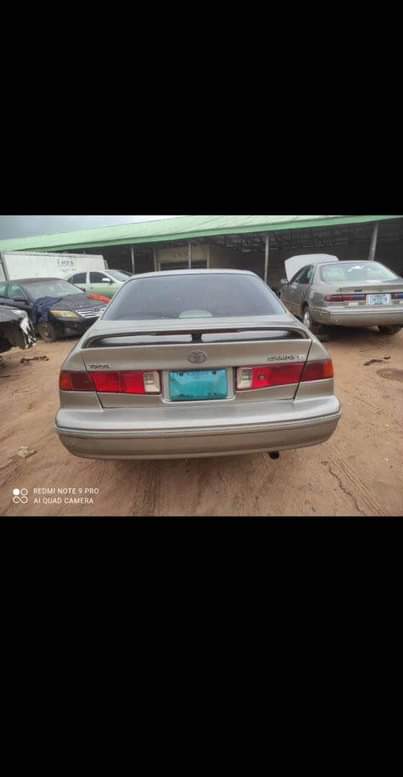 A picture of Toyota Camry tiny big Everything is working Owerri imo state