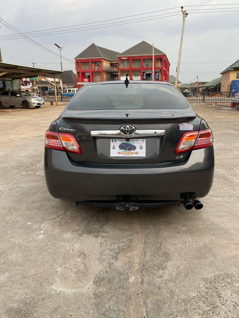 A picture of 2010 Super clean toks standard toyota camry