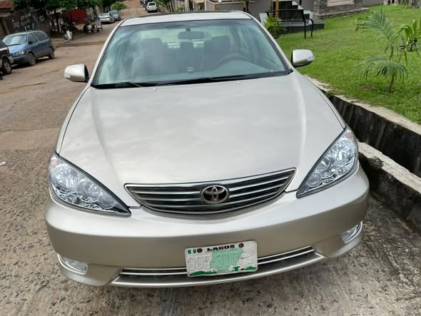 A picture of Sharp Toyota Camry 2006 tokunbo standard