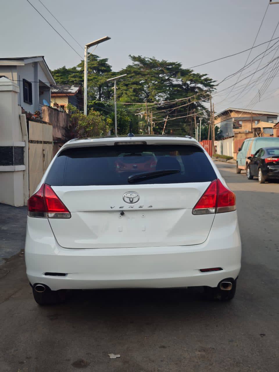A picture of Toyota venza 2010 XLE