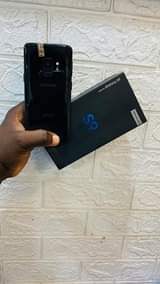 A picture of SAMSUNG S9