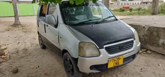 A picture of Suzuki alto