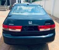 A picture of Honda Accord 04