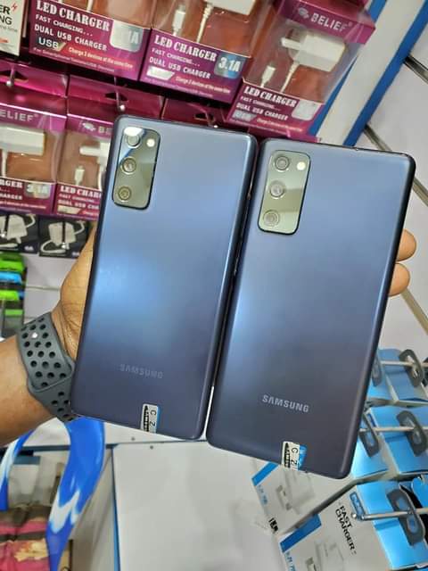 A picture of S20FE