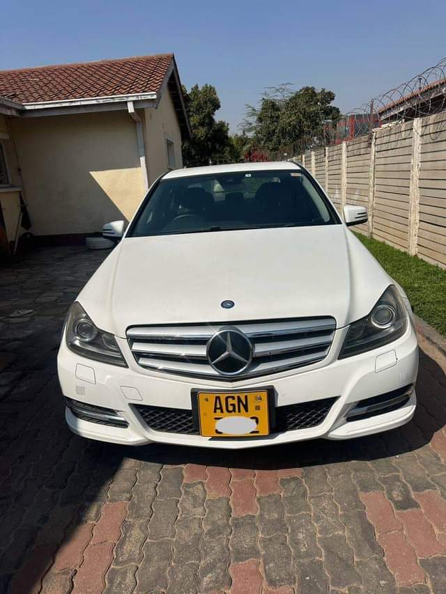 classifieds/cars mercedes