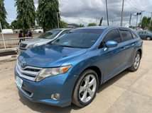 A picture of Clean 2010 Toyota Venza thumbstart