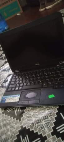 A picture of Nauza Dell laptop core i5 bei 220000 no kipengere njoo
