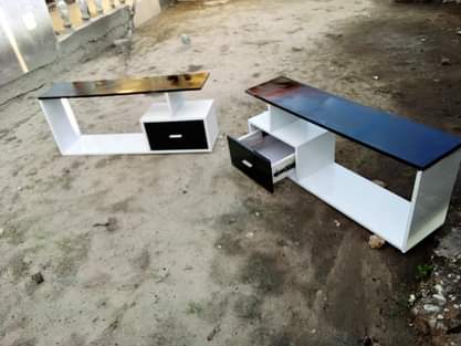 A picture of 65000 nakuletea mpaka kwako 0655194001 zimebaki mbili