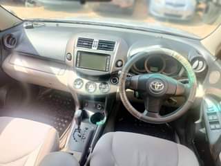 A picture of Toyota Vanguard UGX 36 000 000