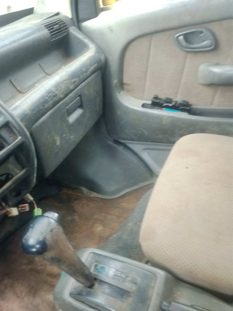 A picture of Mini bus suzuki