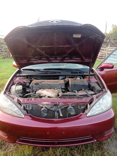 A picture of Toyota Camry 06 model Few months used