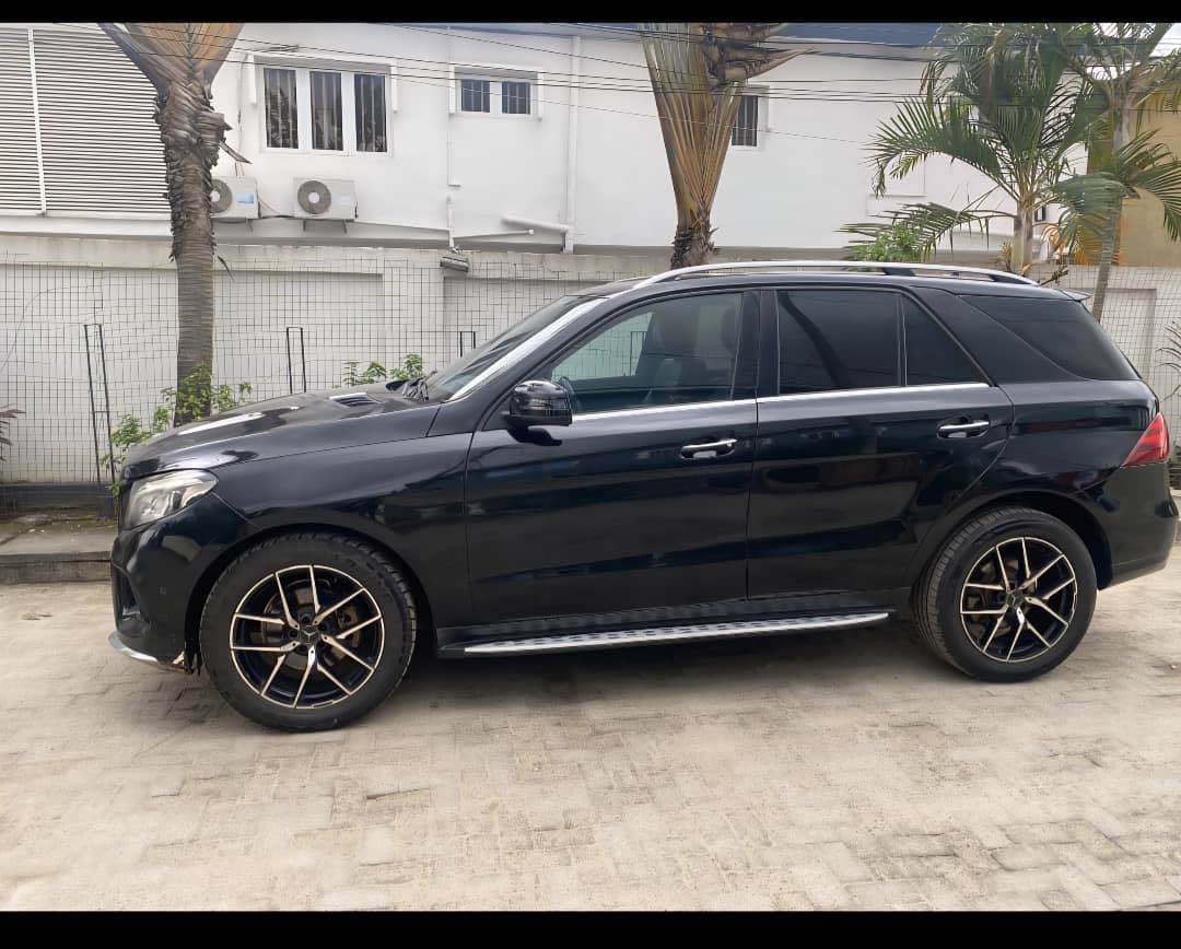 A picture of Good Deal Registered 2017 GLE350 for 28M