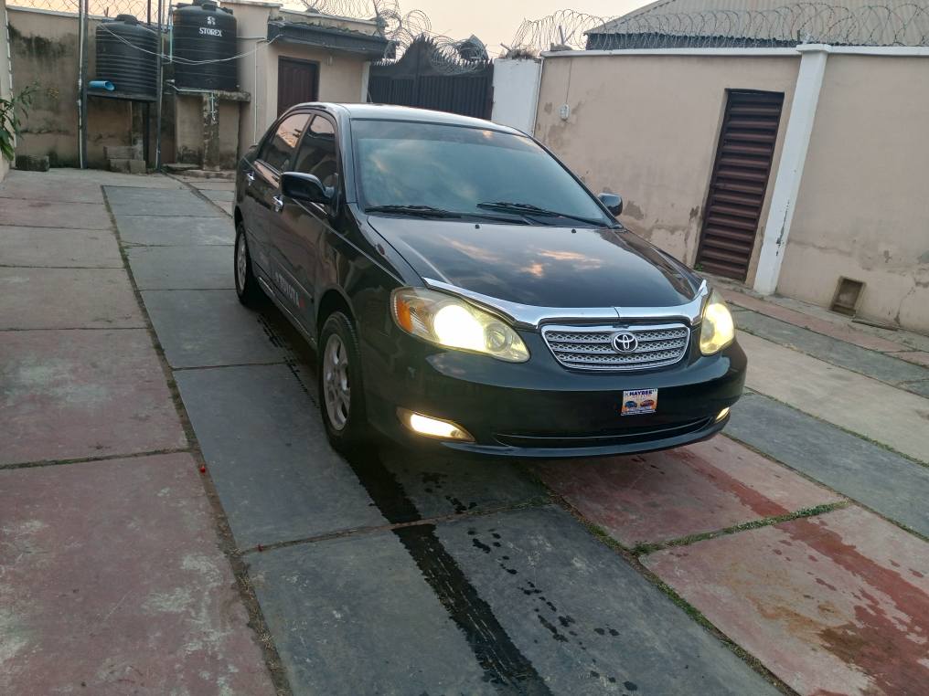 A picture of Sharp Toyota Corolla 2003 Model