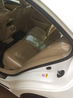 A picture of Lexus ES 350 010