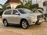 A picture of Distress Sale Extremely super sharp Toyota Highlander 09 Model Tok