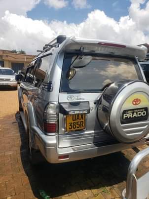 A picture of Land Cruiser Prado UAX petrol 27.5m needed quickly Calls on