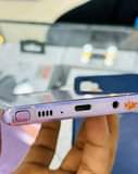 A picture of Samsung note 9