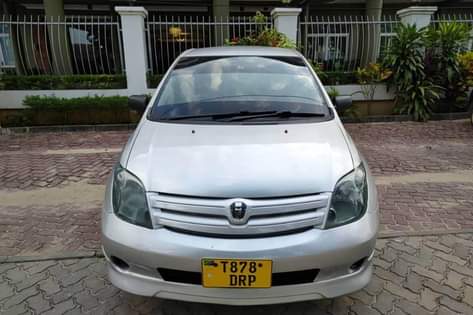 used toyota ist