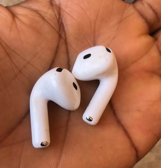 A picture of AirPods 4