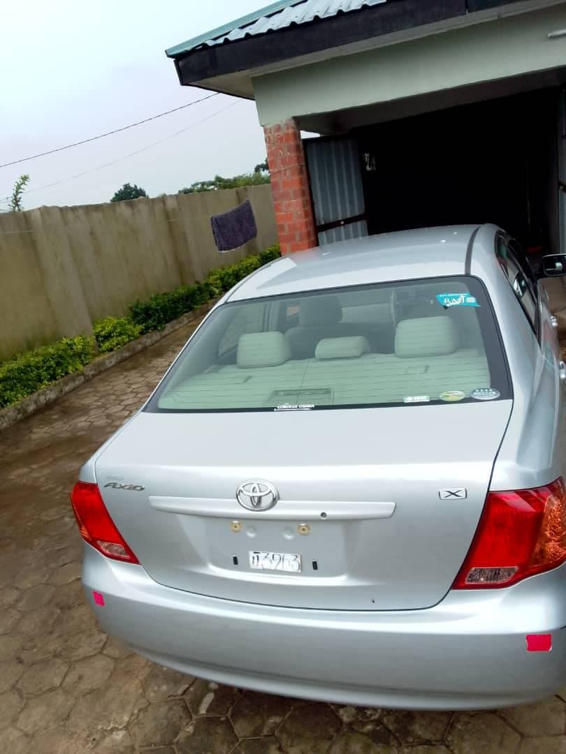 used toyota axio