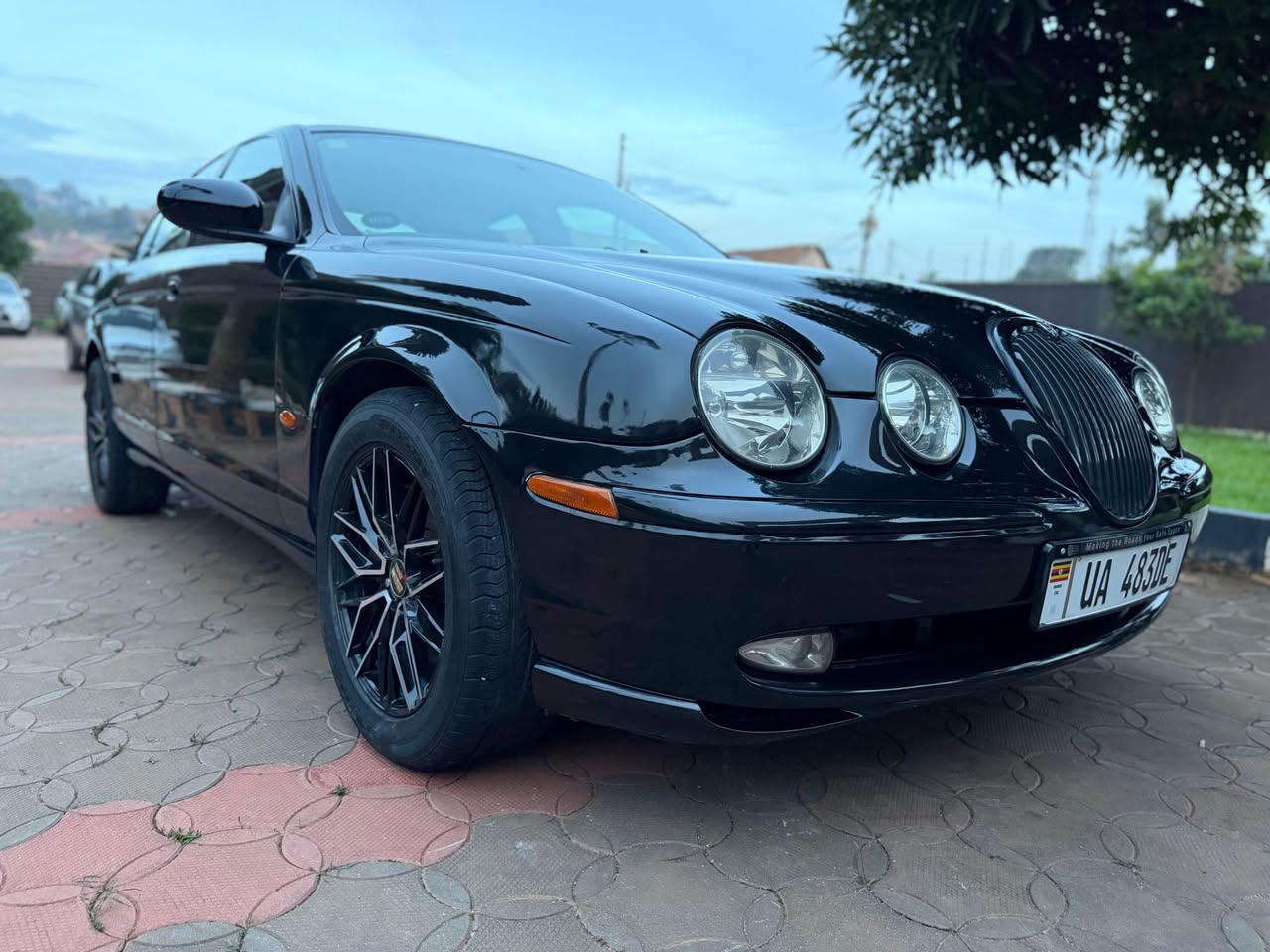 A picture of Jaguar S type