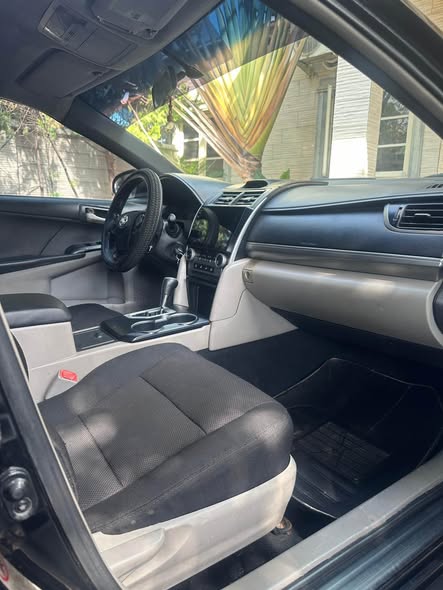 A picture of DISTRESS SALE Very Clean Nigerian Used 2013 Toyota Camry LE