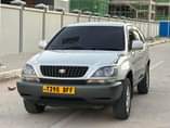 A picture of Toyota Harrier old