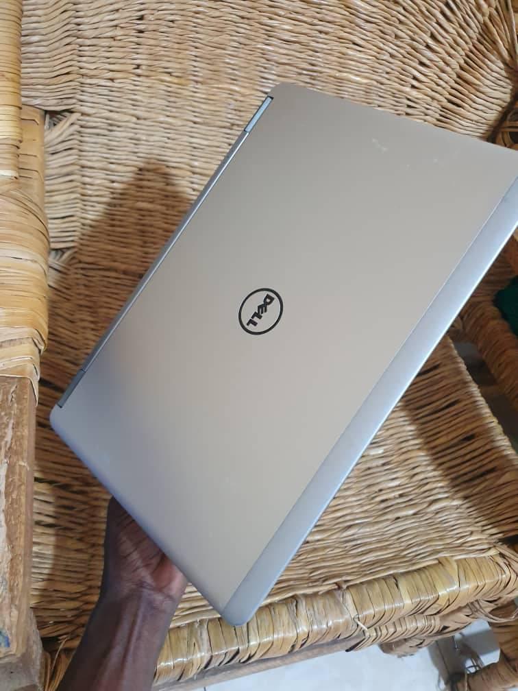 A picture of DELL AND HP QUICK SALE 500K