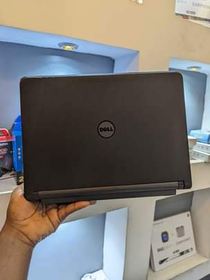 A picture of DELL LAPTOP 
