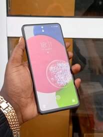 A picture of Samsang A52s 5g