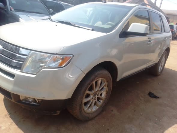 A picture of 2008 Ford Edge