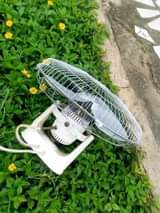 A picture of NAUZA FENI USED ITEMS 0786494436