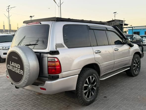 A picture of Land cruiser
