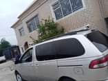 A picture of 2002 Toyota sienna