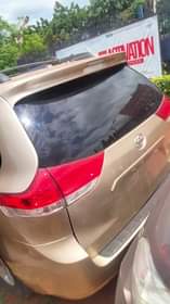A picture of 2011 Toyota Sienna