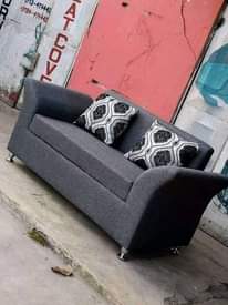 A picture of sofa mpya