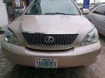 A picture of Sharp Lexus Rx 350